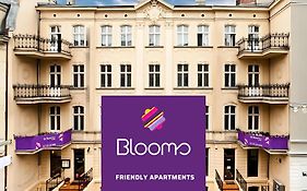 Blooms Inn - City Center Poznan By Friendly Apartments